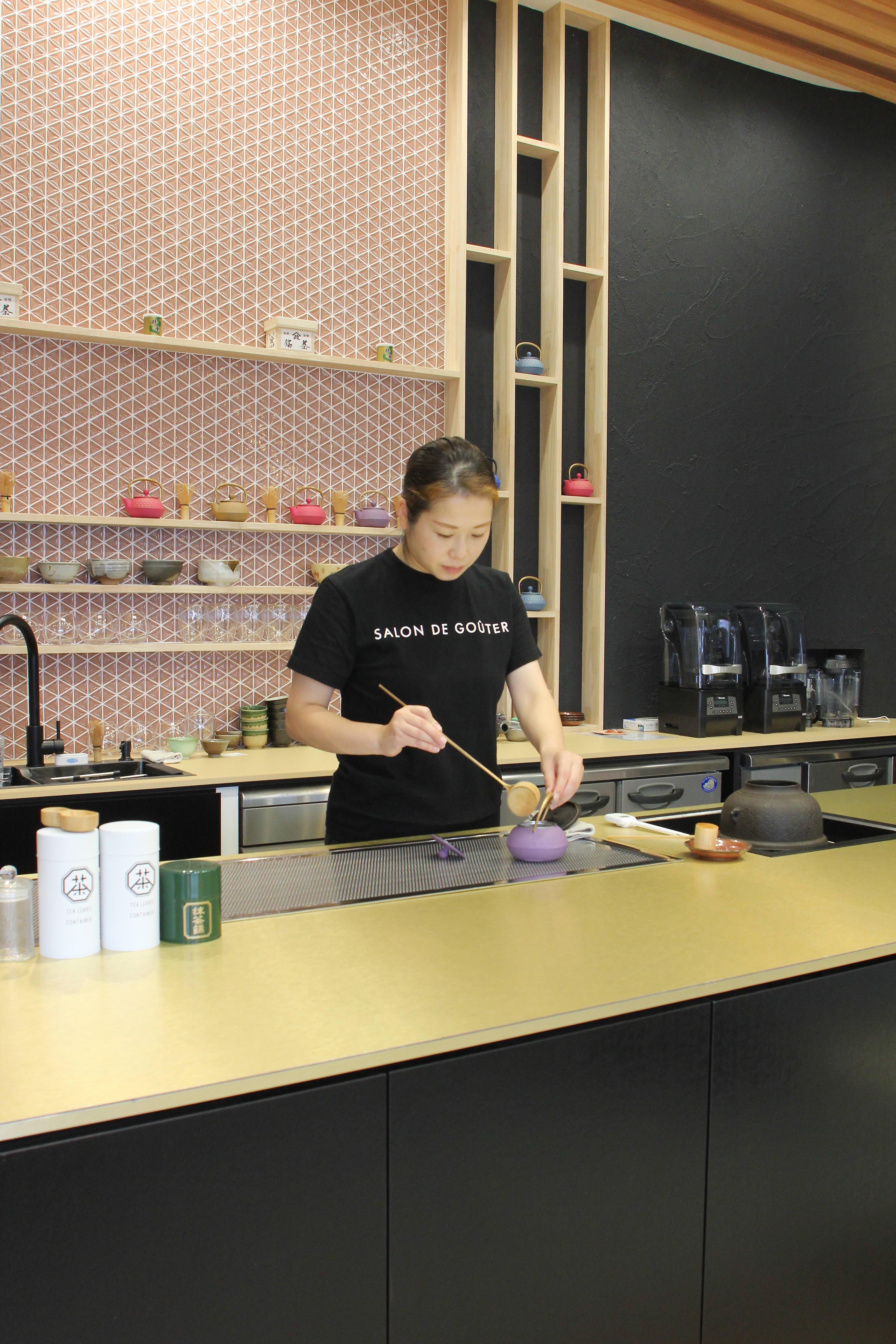 店長 清水 津加紗さん